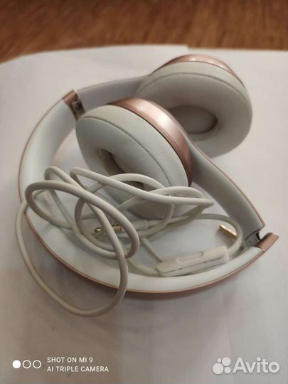 Беспроводные наушники Beats Solo Pro ссистемой шум