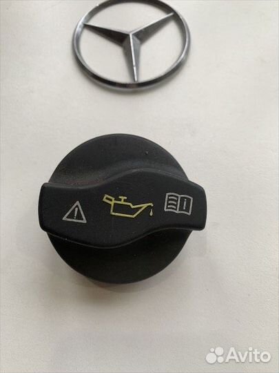 Крышка маслозаливной горловины Мерседес