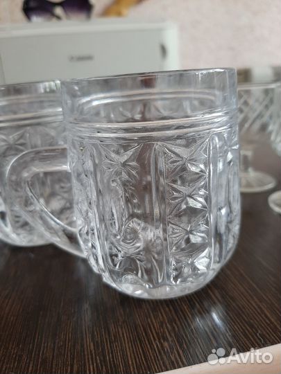 Хрустальные кружечки и рюмки