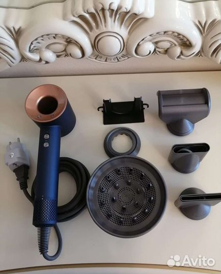 Фен Dyson Supersonic HD 08