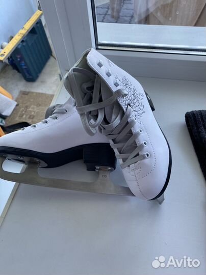 Коньки фигурные nordway sofia 34
