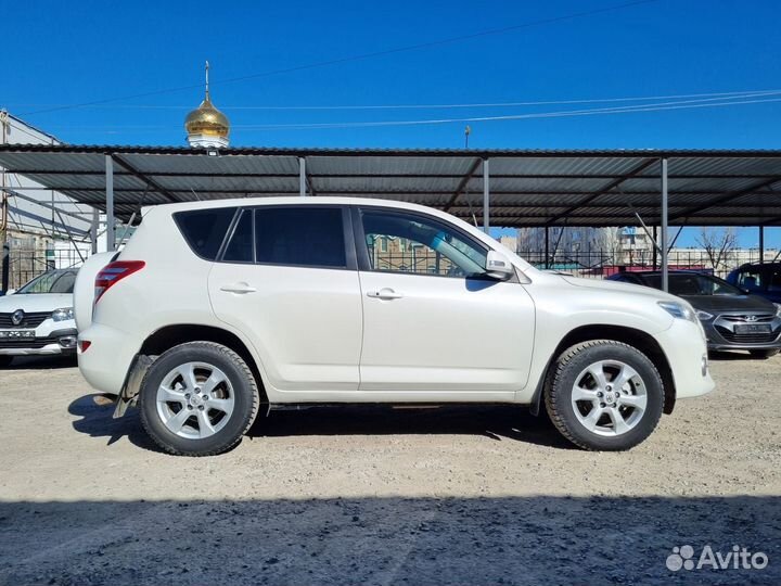 Toyota RAV4 2.0 CVT, 2011, 137 215 км