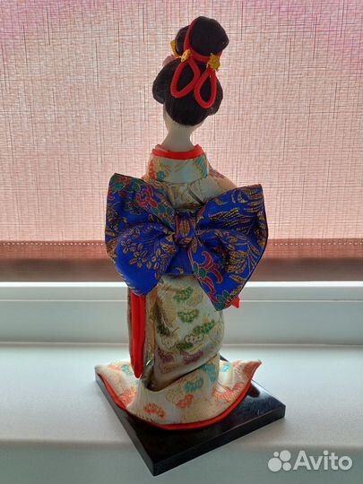Японская статуэтка