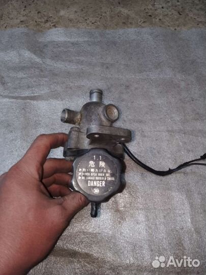 Термостат в сборе сузуки gsx-r 250 1992