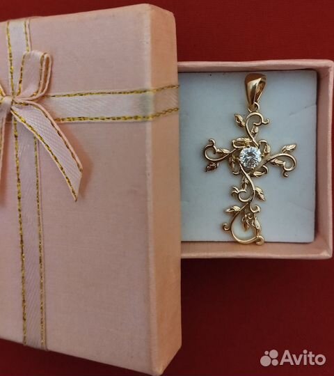 Кулоны и подвески 