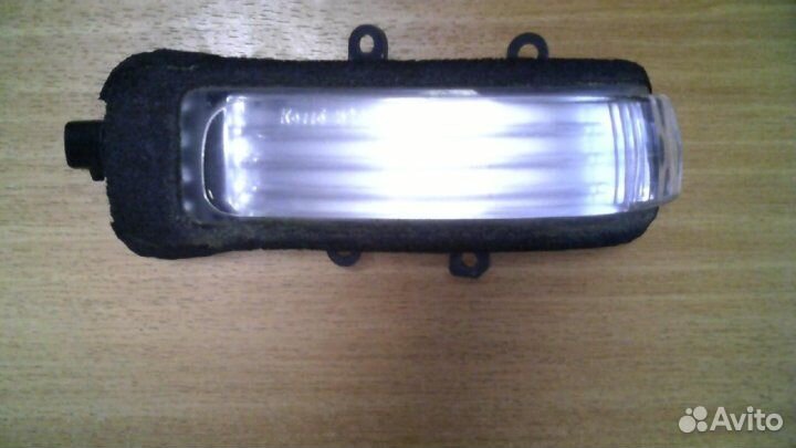 Указатель поворота Toyota