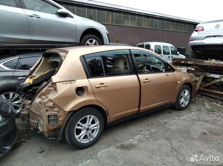 Кузов на запчасти Nissan Tiida C11