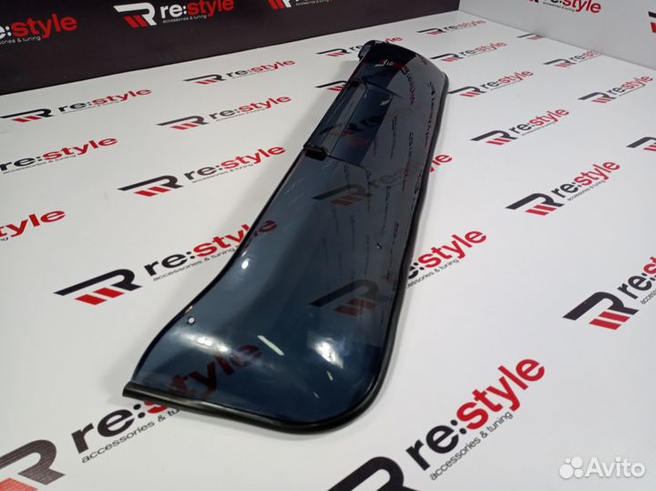 Дeфлектор люка Toyota Land Cruiser 100 S1890