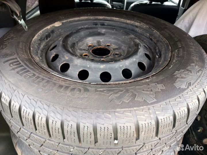 Зимняя резина Continental 215/65 r16 с дисками