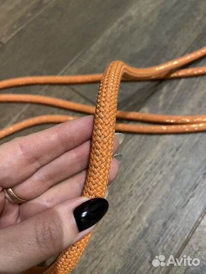 Гимнастическая скакалка