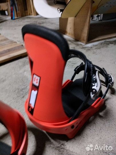 Крепления для сноуборда burton