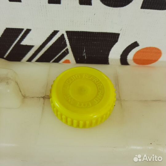 Бачок расширительный Nissan Primera