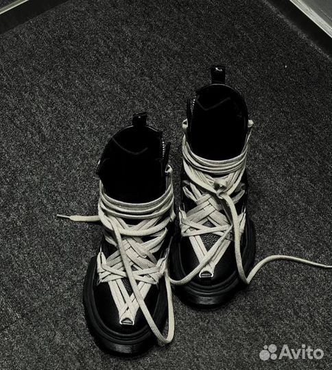 Rick owens dr martens megalace