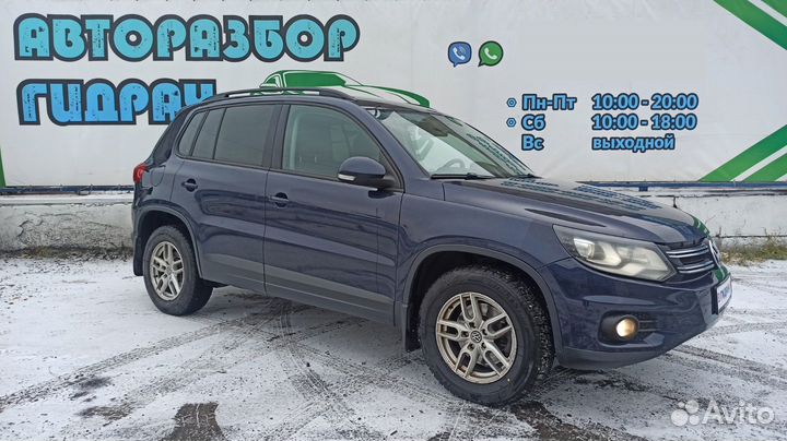 Кронштейн двигателя правый Volkswagen Tiguan 03L19