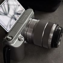 Sony NEX-F3 Silver (Pro Retro Aesthetic)