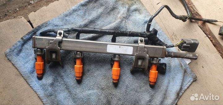 Топливная рейка Mazda L3-VE