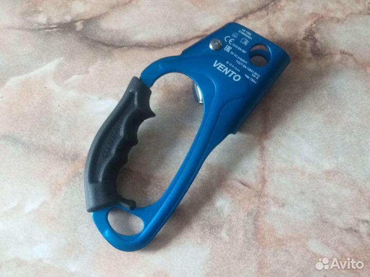 Жумар правый Vento