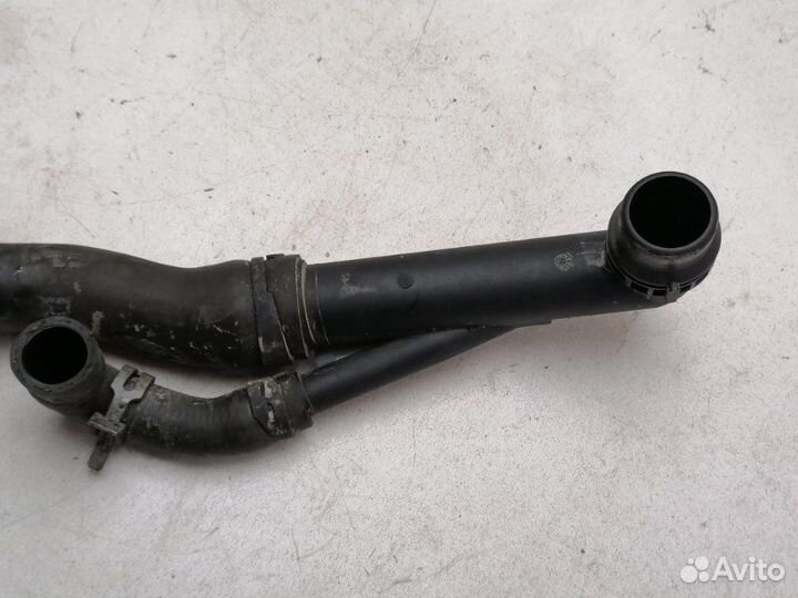 Патрубок радиатора Audi A3 2013