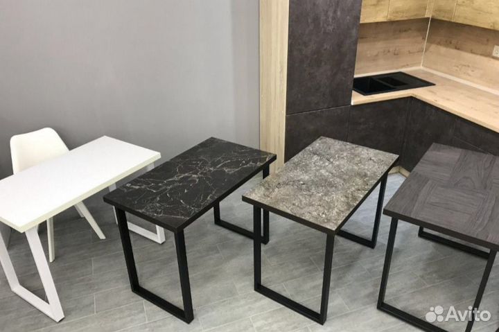 Компьютерный стол белый лофт