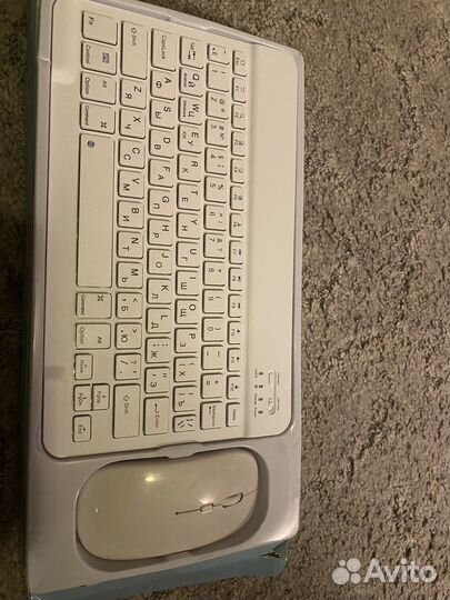 Беспроводные клавиатура и мышь