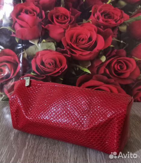 Косметичка винтажная, от Avon