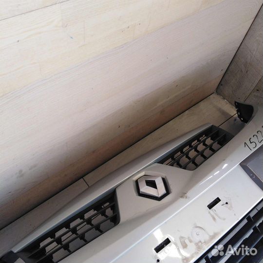 Бампер передний Renault Scenic 2 дорестайлинг