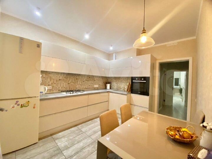 2-к. квартира, 56,9 м², 12/16 эт.