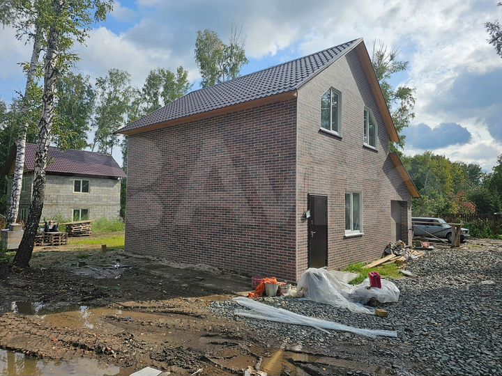 Коттедж 126 м² на участке 8 сот.