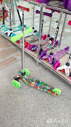 Самокат детский трехколесный (новый)