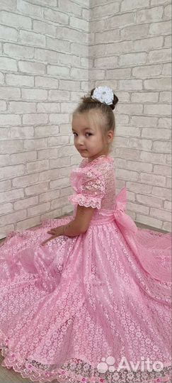 Бальное платье на девочку 5 лет,новое