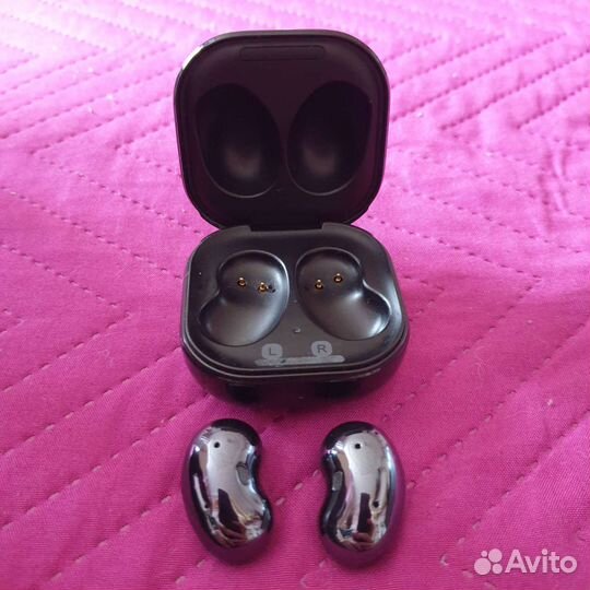 Беспроводные наушники samsung buds live