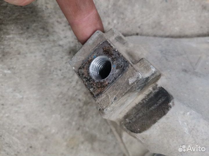 Кронштейн опоры двигателя Ford Focus 2 Рестайлинг