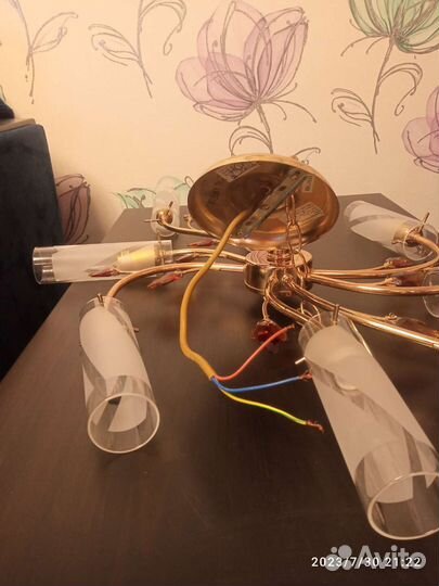 Люстра потолочная бу