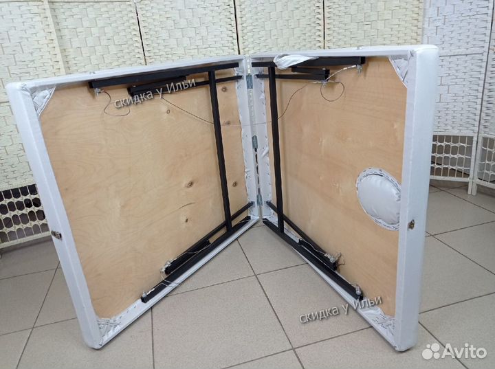 Массажный стол