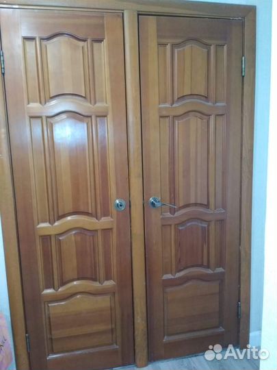 Межкомнатные двери массив б/у