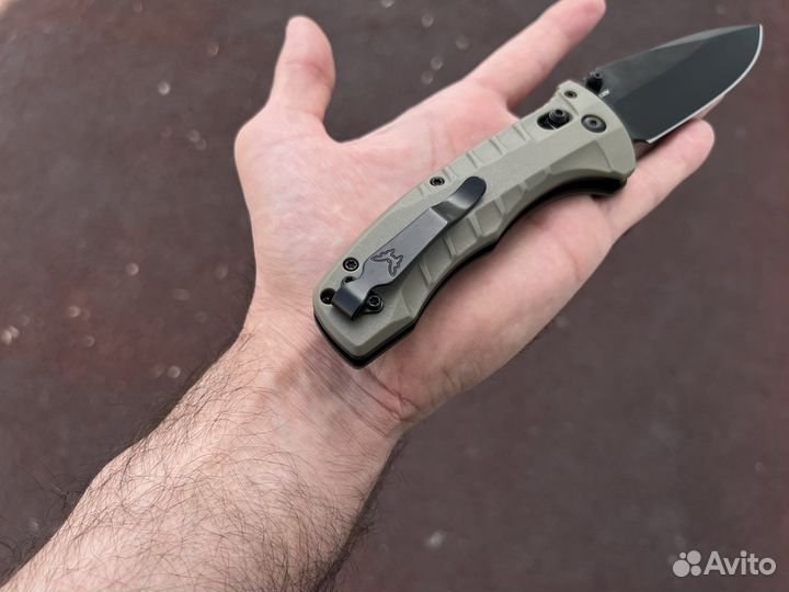 Нож benchmade