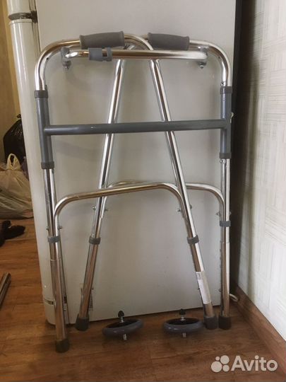 Ходунки для инвалидов