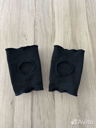 Наколенники torres M