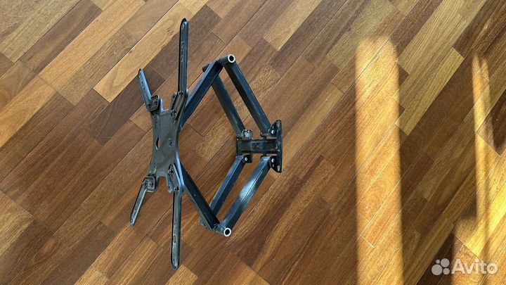 Кронштейн тв 37-70