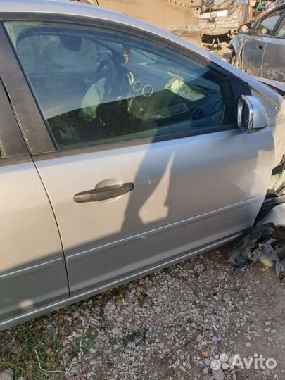 Двери правые Ford Focus 2 седан