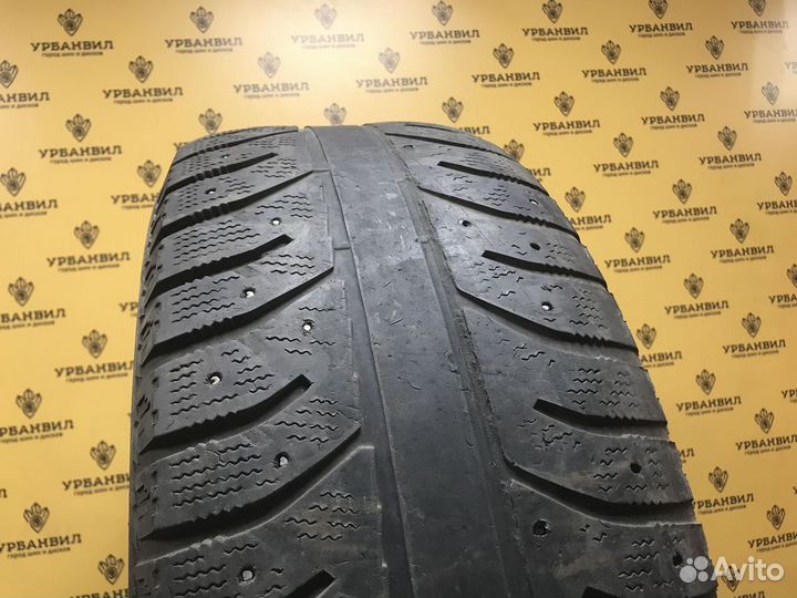 Bridgestone Ice Cruiser 7000 275/65 R17 119T