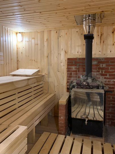 Дом 160 м² на участке 10 сот.