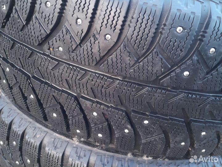 Bridgestone Ice Cruiser 7000 215/60 R17 100T