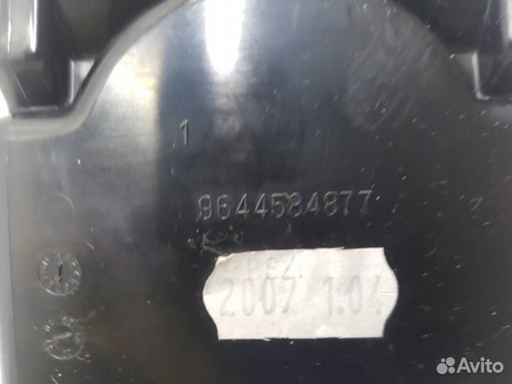 9644584877 Подстаканник Peugeot 407