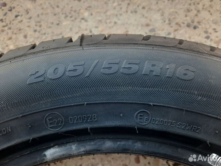 Viatti Strada Asimmetrico V-130 205/55 R16