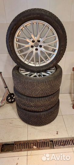 R20 Michelin X-Ice North 4 275/45, PCD 5x112 DIA 38