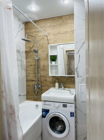 2-к. квартира, 65 м², 3/10 эт.