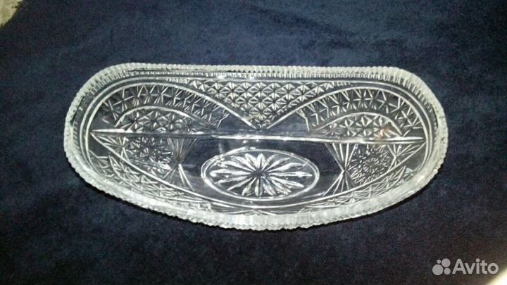 Вазы хрустальные разные и 1 пара