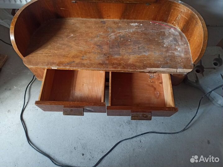 Винтажное трюмо Jindrich Halabala