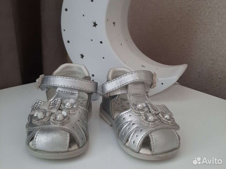Босоножки для девочки